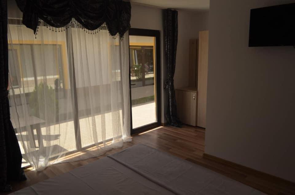 Pensiunea Savas Costinesti Exterior foto